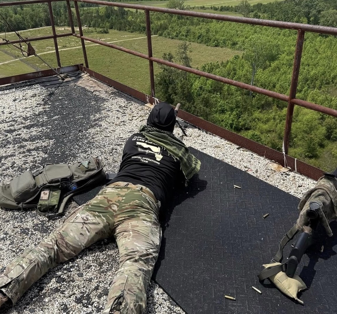 Capitol Police Officer conducting training