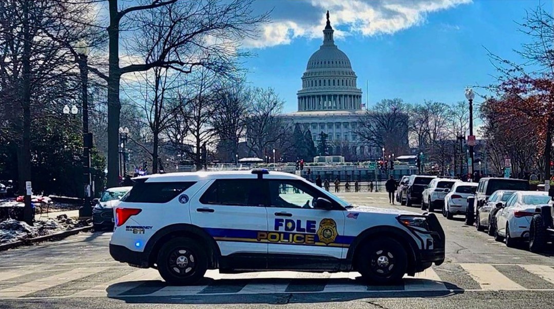 Capitol Police Patrol Car with the US Capitol